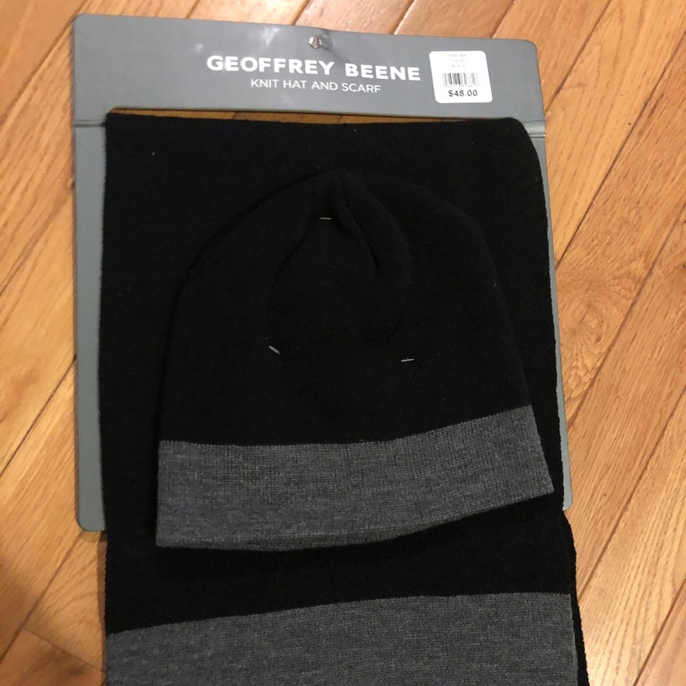 Geoffrey Beene s arg and hat set nwt